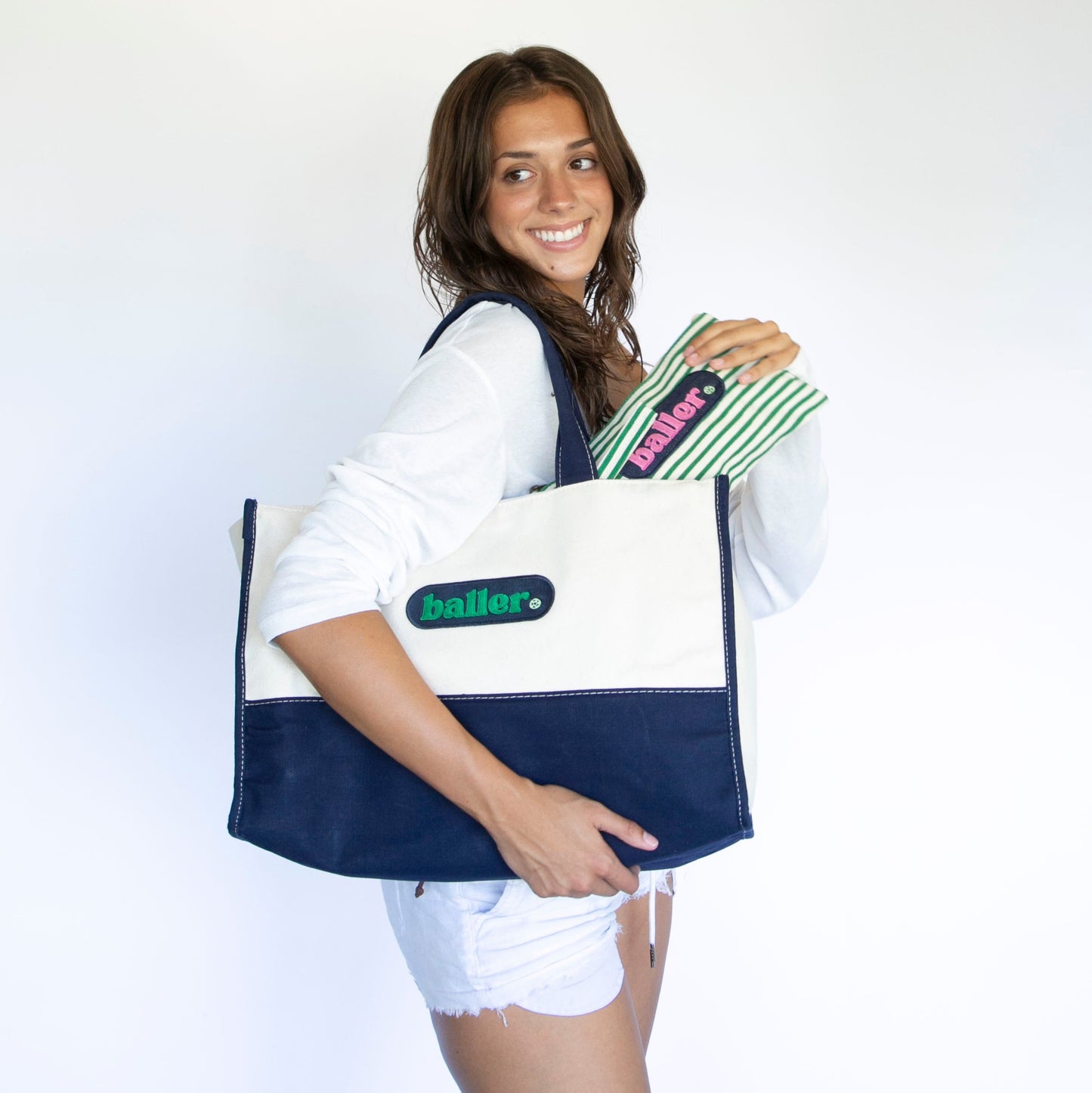 CANVAS PILL TOTE